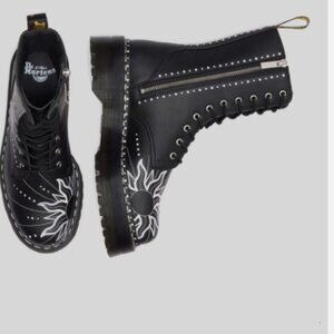 NEW Dr. Martens Jadon Hi Solar Flare Reclaimed Leather Platform Boots SIZE 6